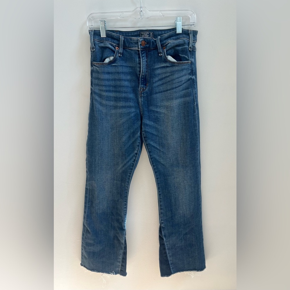 Abercrombie And Fitch Womens Simone High Rise Ankle Flare Size 28/ 6R
